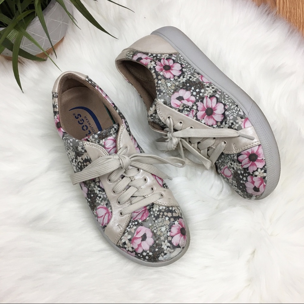 Klogs Beige Bleary Petunia Moro Sneaker Size 8M